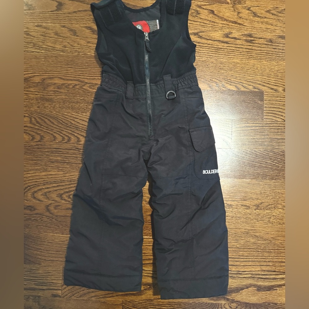 Boulder Gear Snow bib size 3T excellent condition grow w/me - Picture 4 of 4